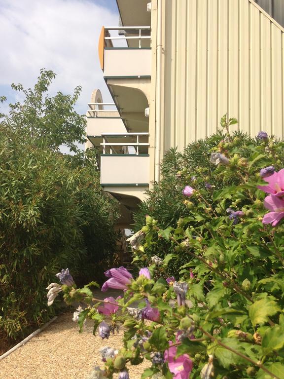 Premiere Classe Salon De Provence Exterior foto